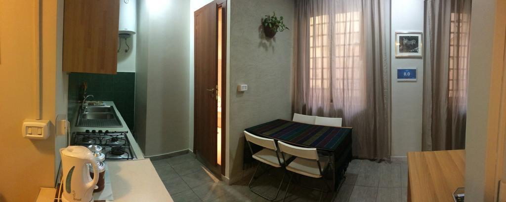 Fragolina Bed & Breakfast เนเปิลส์ ภายนอก รูปภาพ